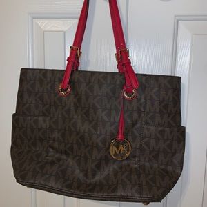 Michael kors purse